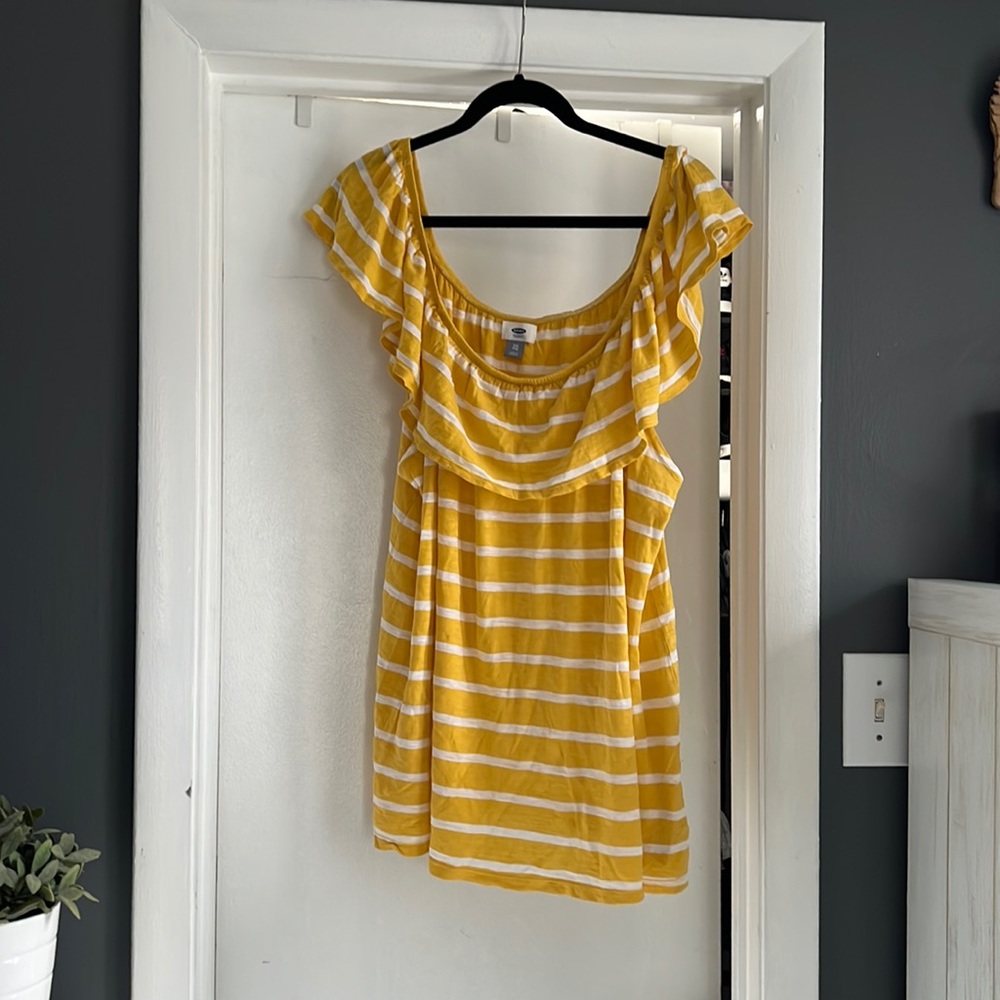 Old Navy XXL Yellow striped top